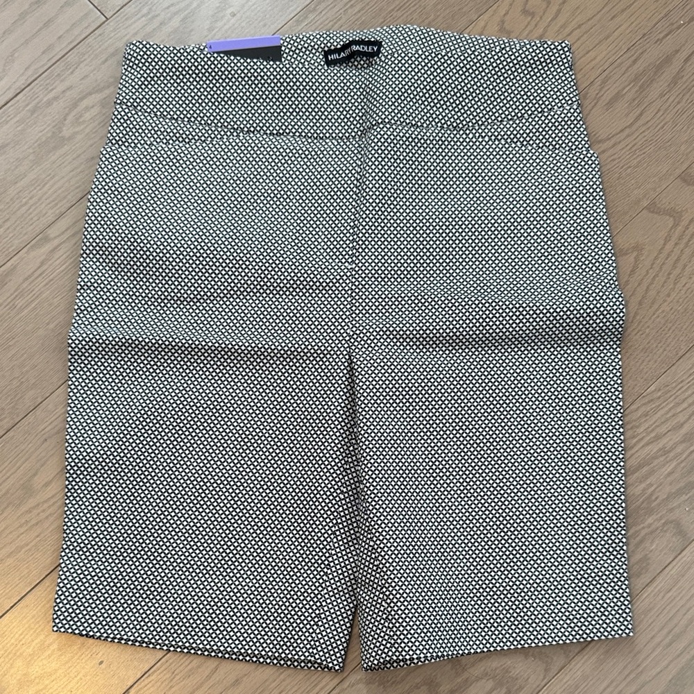 size 4 - Black and White Hilary Radley Patterned Bermuda Short